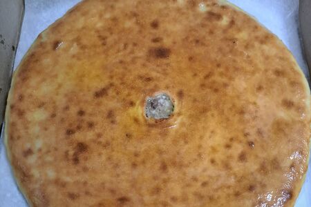 Пирог с говядиной и сыром