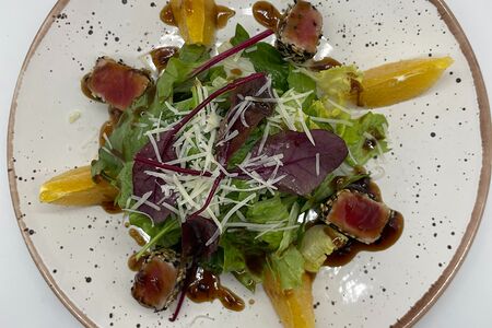 Салат с тунцом