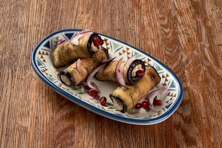 Рулетики из баклажанов