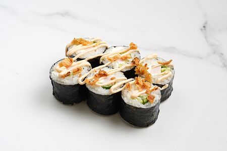 Малый ролл с копчёной курицей, луком и сыром №13