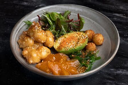 Теплый боул с креветкой