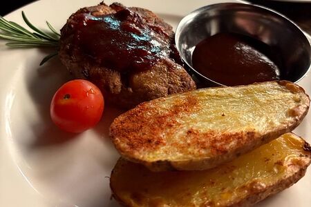 Стейк cвинoй