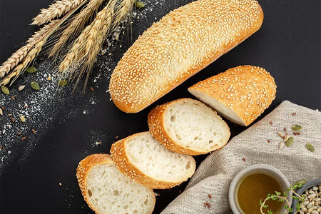Мини-багет с кунжутом.