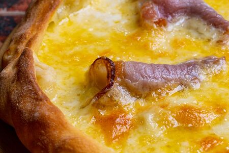 Хачапури Много сыра с ветчиной 600гр