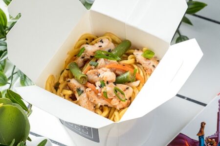 Вок со свининой в кисло-сладком соусе