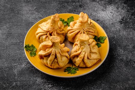 Жареные свино-говяжьи хинкали классические 