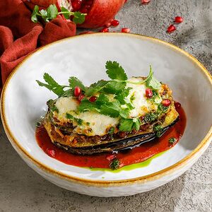 Баклажан Бадриджани с говядиной и сулугуни