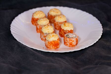 Запеченный ролл Креветка чиз