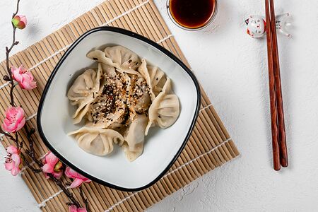 Гедза с мраморной говядиной и чили