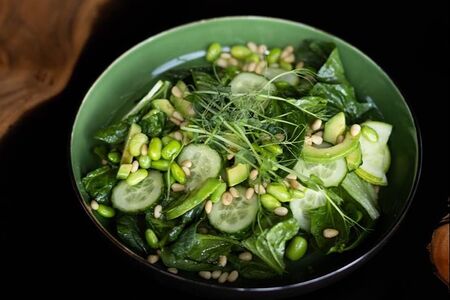 Зеленый салат 