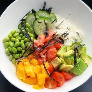 Боул с лососем 