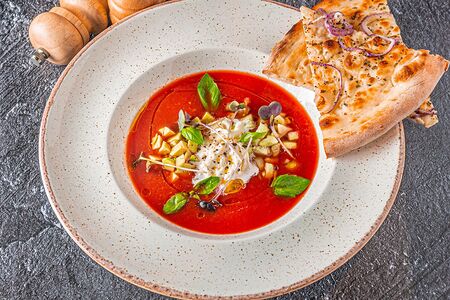 Гаспачо с камчатским крабом