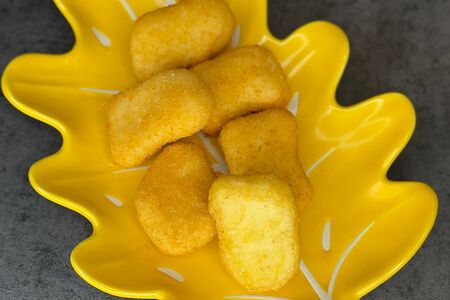 Куриные наггетсы