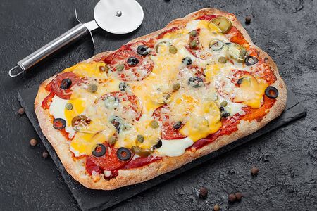 Римская пицца Чиззи микс