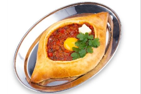 Хачапури по-аджарски шакшука 