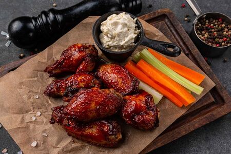 Куриные крылья барбекю