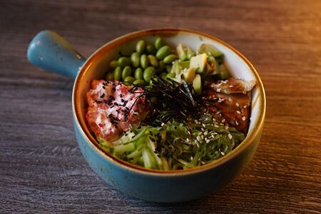 Поке с угрем и креветкой