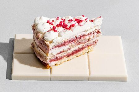 Торт клубничный пломбир