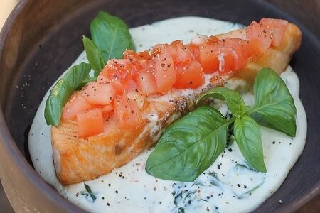 Филе лосося в соусе шампань