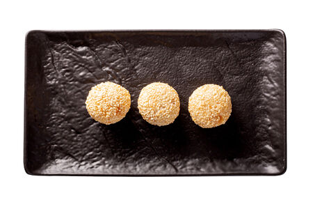 Китайские пончики с арахисом (105 гр)