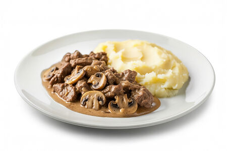 Бефстроганов с пюре из картофеля