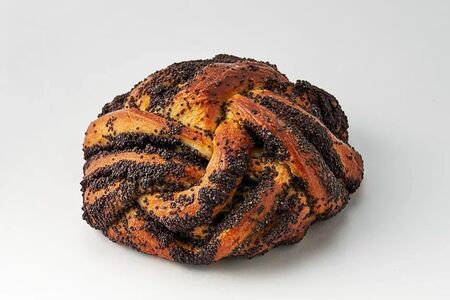 Маковая булочка