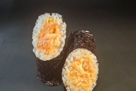 Хэнд Ролл с Лососем