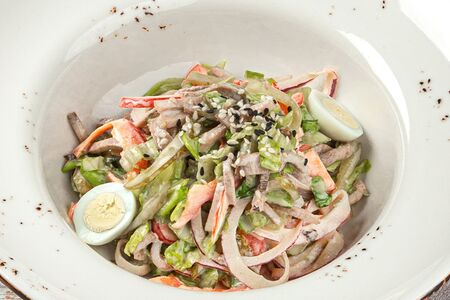 Салат с языком