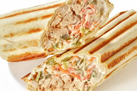 Шаверма с курицей в лаваше