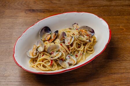 Спагетти с вонголе