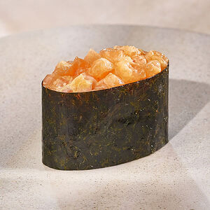 Гункан Лосось спайси