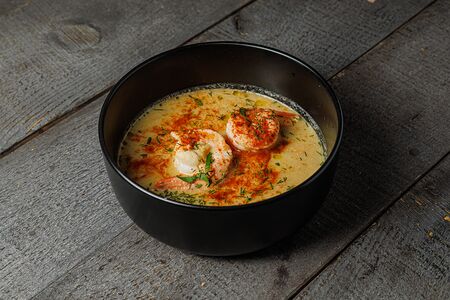 Чаудер с креветками и черноморскими мидиями