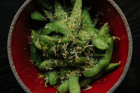 Эдамаме с трюфельной солью