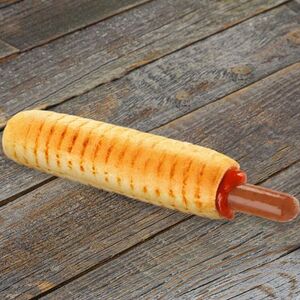 Французский хот-дог с сосиской три перца сыр