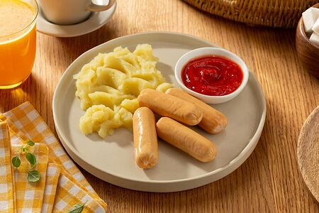 Сосиски с картофельным пюре
