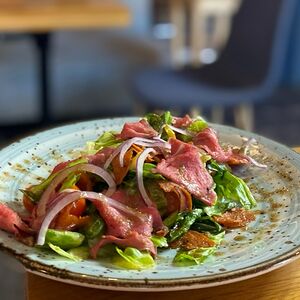 Салат Con Roast Beef