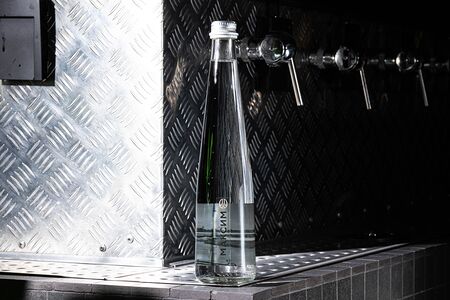 Вода Максим негазированная