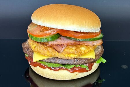 Гранд бургер с беконом