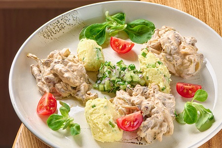 Телятина по-строгановски