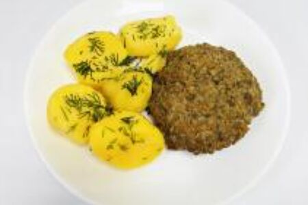 Оладьи из печени с отварным картофелем