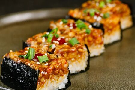 Суши осидзуси с угрём