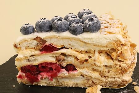 Торт Меренговый