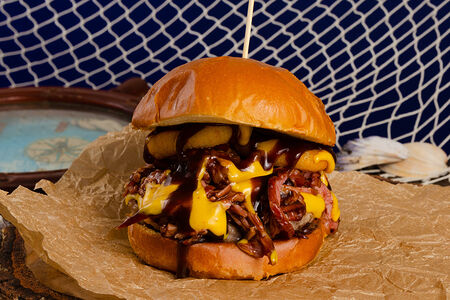 Бургер Джеки рваная свинья (BBQ)