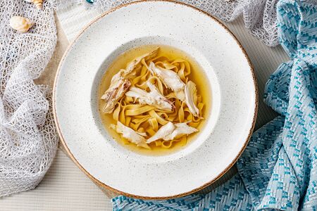Пассателли с куриным бульоном