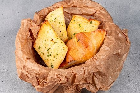 Чесночный хлеб