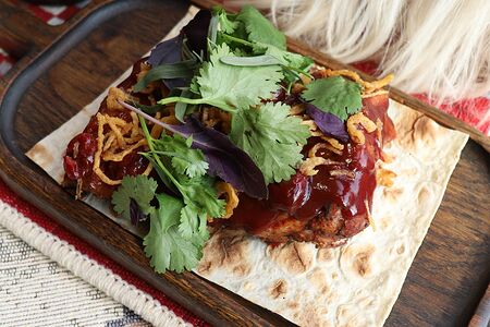 Свиные ребра с вишней