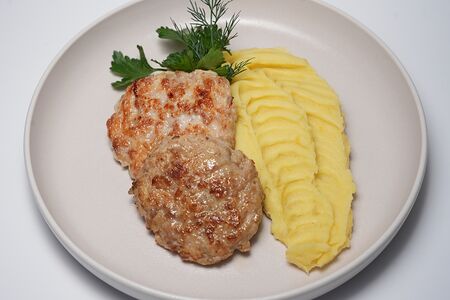 Куриная котлета с пюре