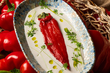 Перец рамиро с трюфельным соусом