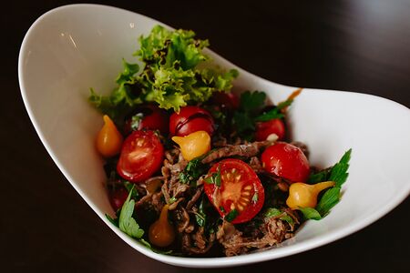 Салат из рваной говядины