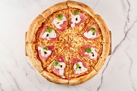 Маргарита с хамоном и страчателлой